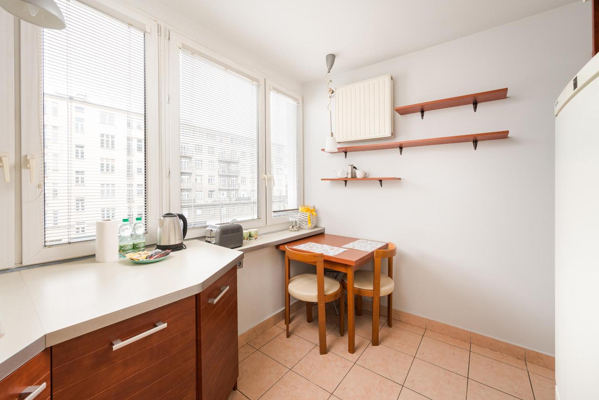 Stay With Friends In Warsaw Apartment Eksteriør billede